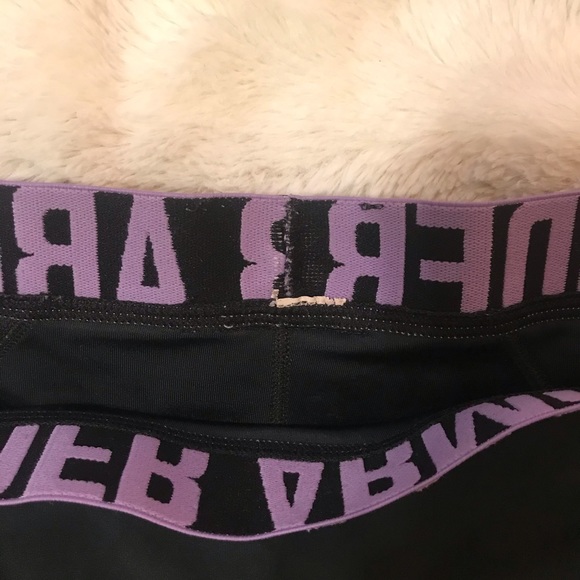 Under Armour Spandex Shorts - Picture 4 of 4